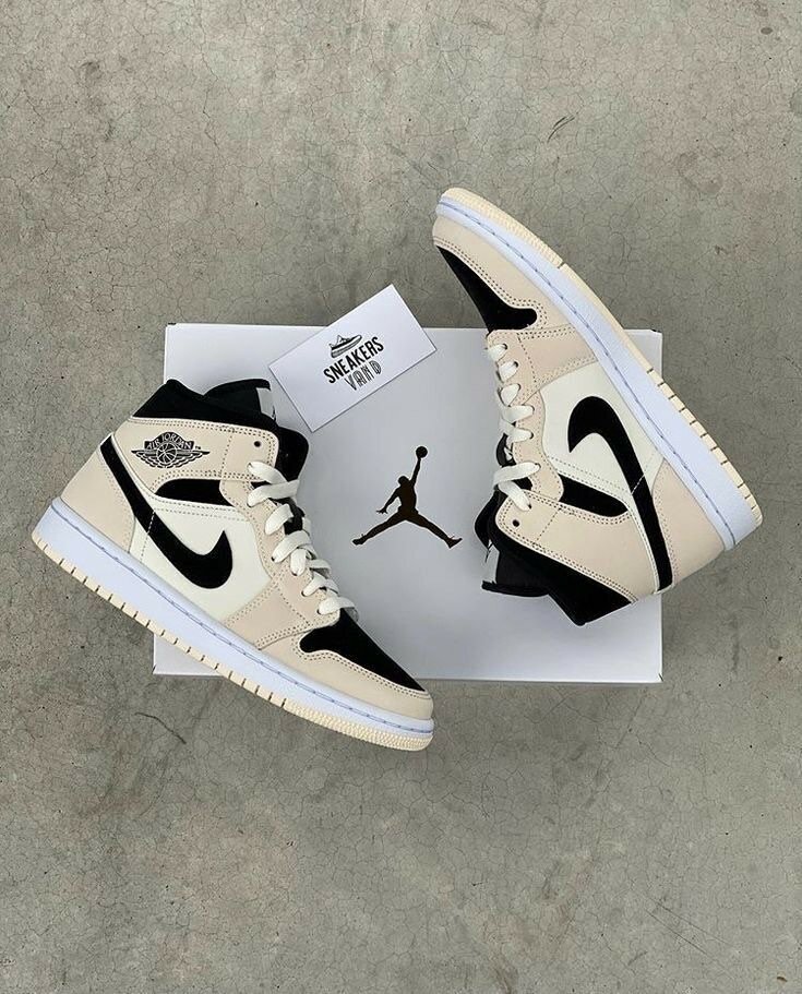 Baskets Air noires et blanches