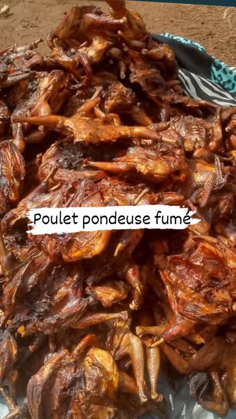 Poulet pondeuse fumé local