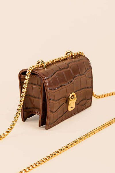HAUTE SAUCE TEXTURED LOCK SLING BAG WITH CHAIN STRAP
