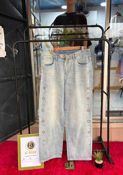 Jean femme brodé floral