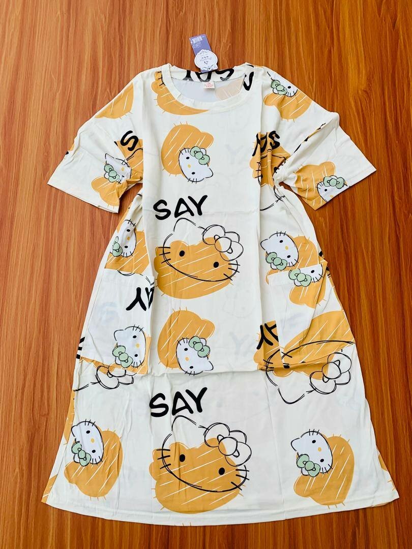 Women's cartoon character with pockets