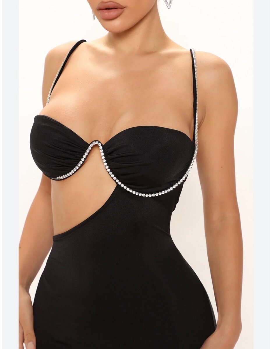 Robe Noire Strass Élégante