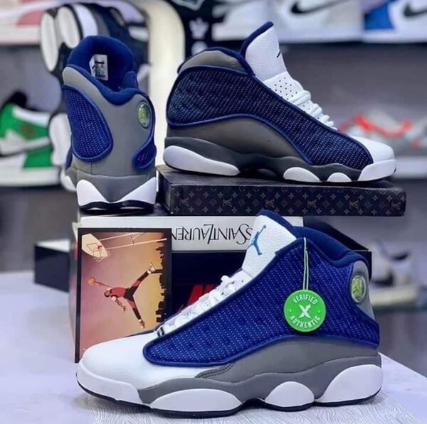 Sneakers