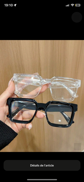 Lunettes transparentes et noires
