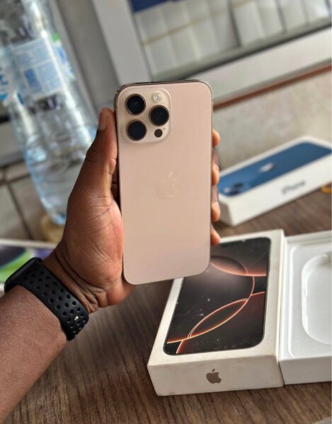 iPhone 16 pro max 256GO