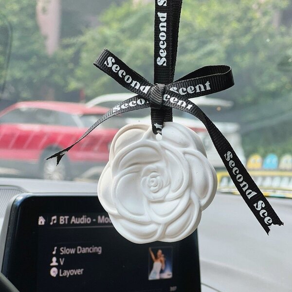 Camellia Perfume pendant