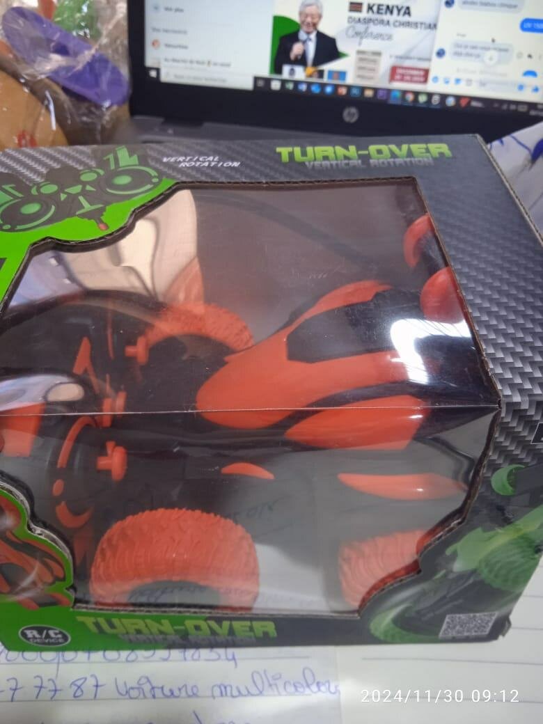 Voiture RC acrobatique