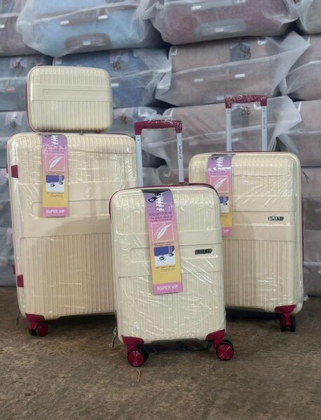 Traveling bag (white 4 set)