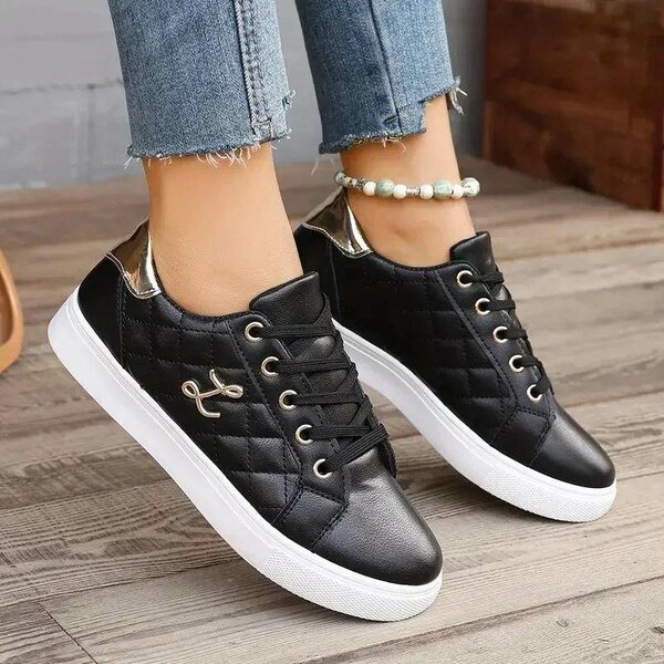 Ladies sneakers
