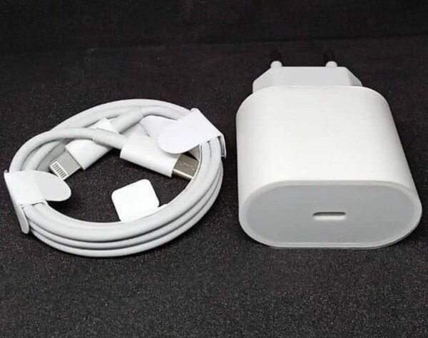 Câble de charge USB-C vers Lightning