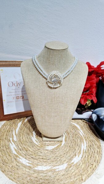 Collier de perles élégantes