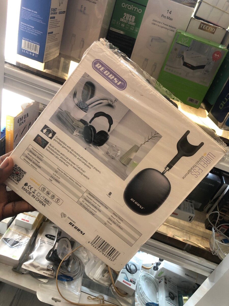 Recrsi Wireless stereo headphone