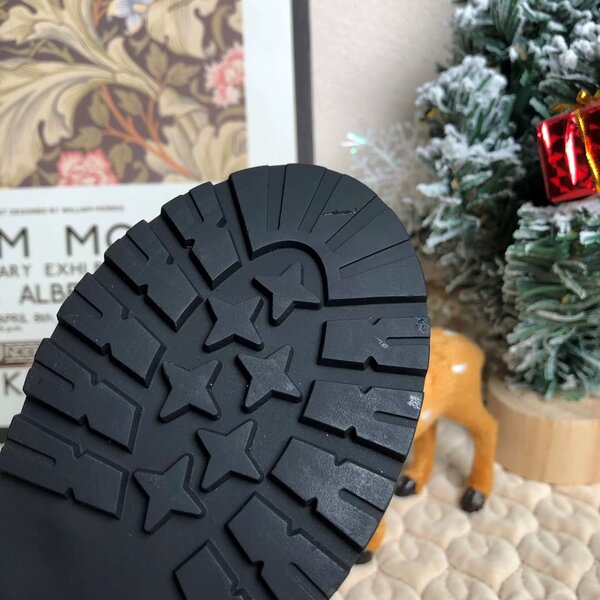 Mocassins élégants avec ornements