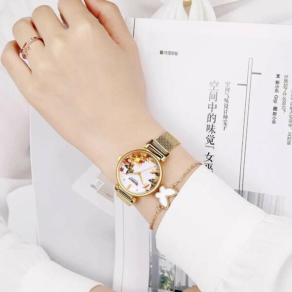 Montre Femme Dorée Élégante