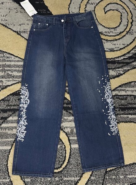Jean avec broderie