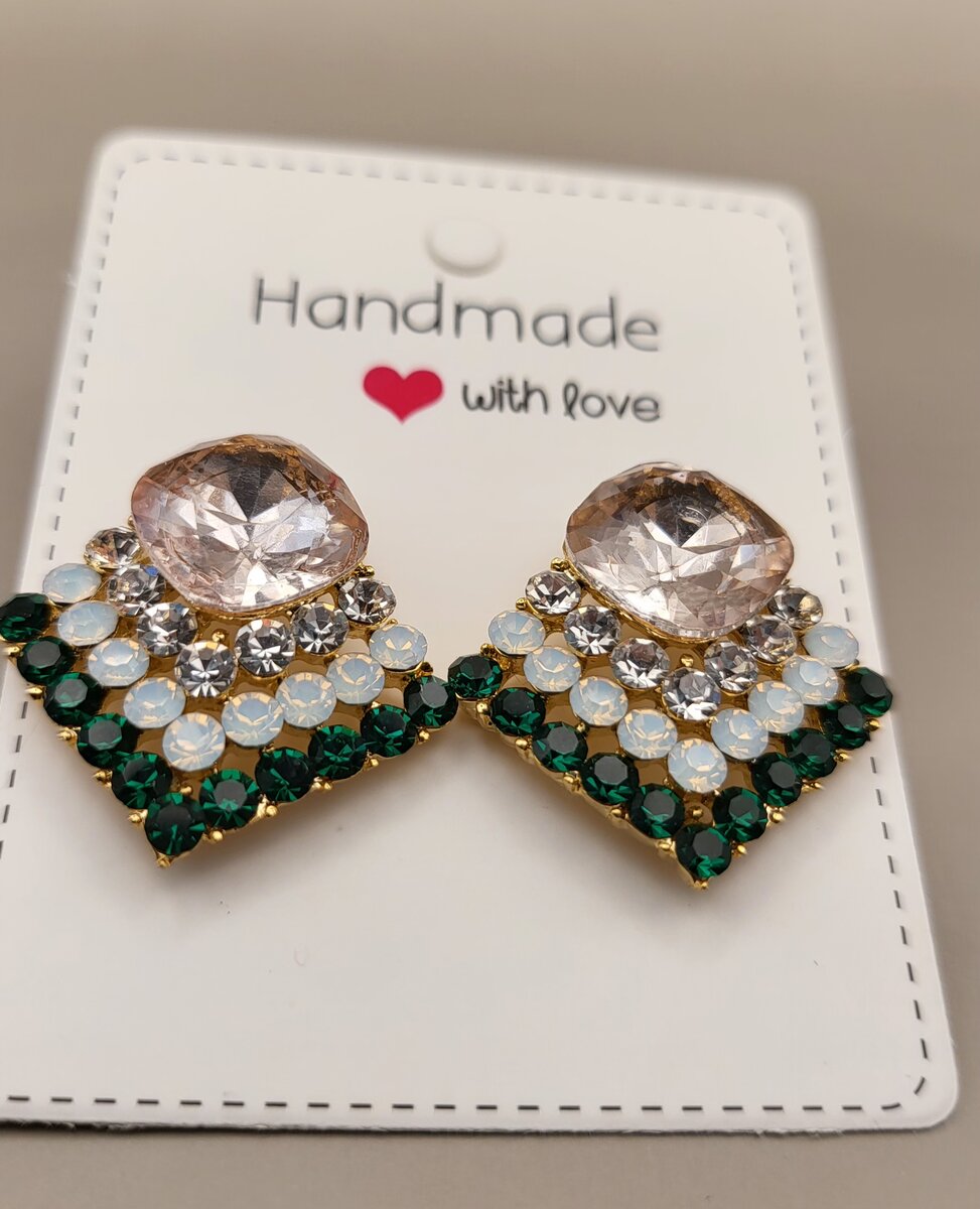 multi stone  stud