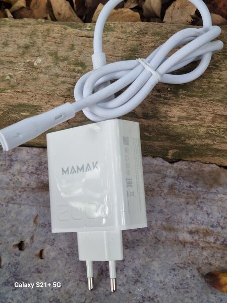 Chargeur Rapide USB-C 240W GaN