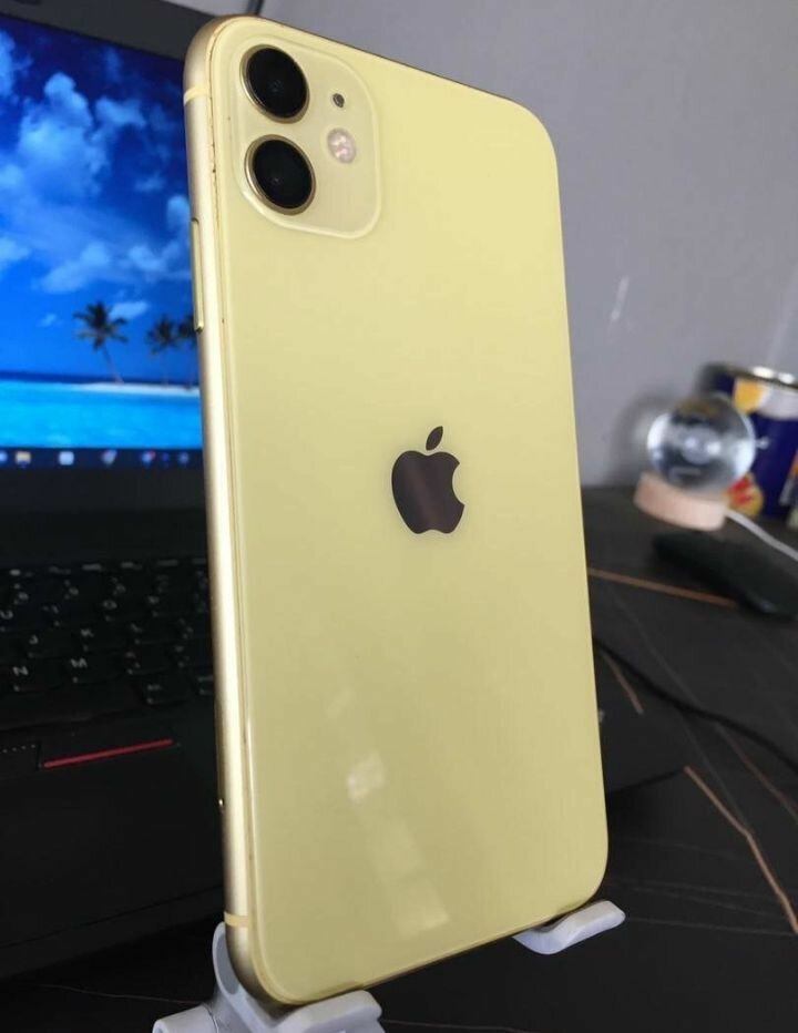 iPhone 11