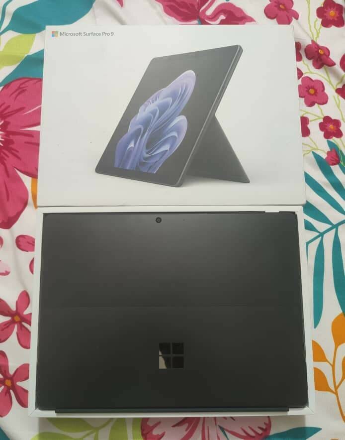 Microsoft Surface Pro 9 i5