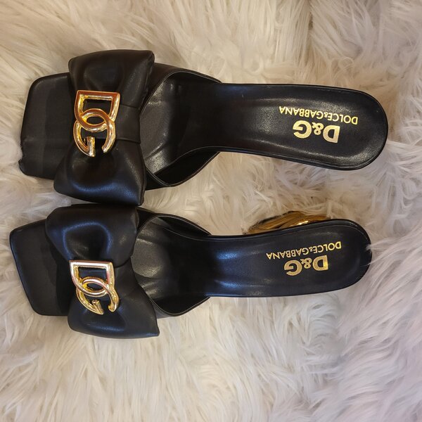Sandales Dolce Gabbana pour femmes-noir