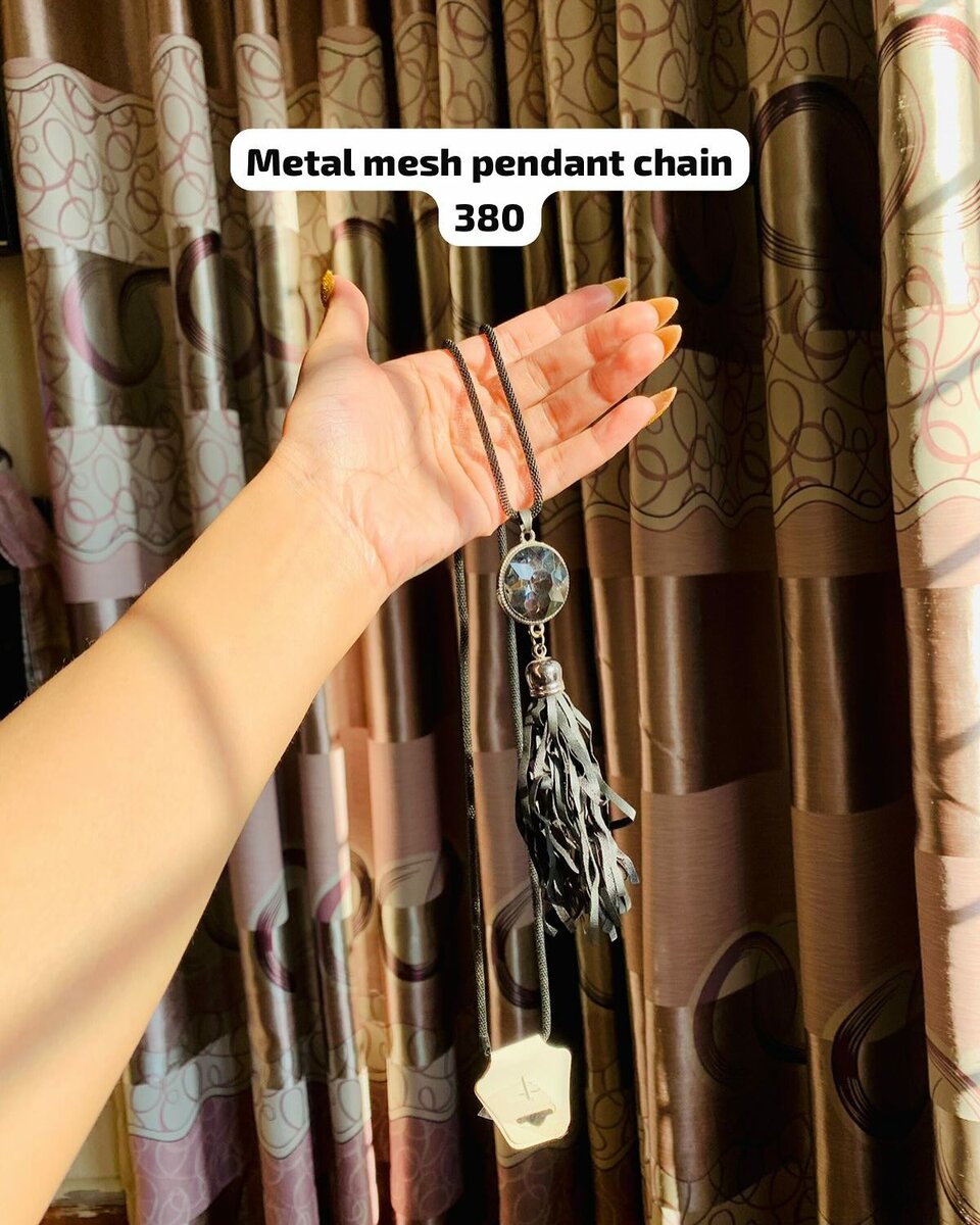 Metal mesh pendant chain