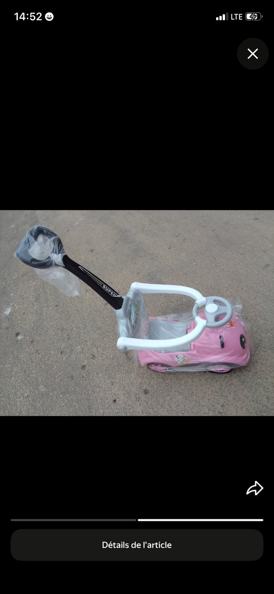 Voiturette à pousser enfant