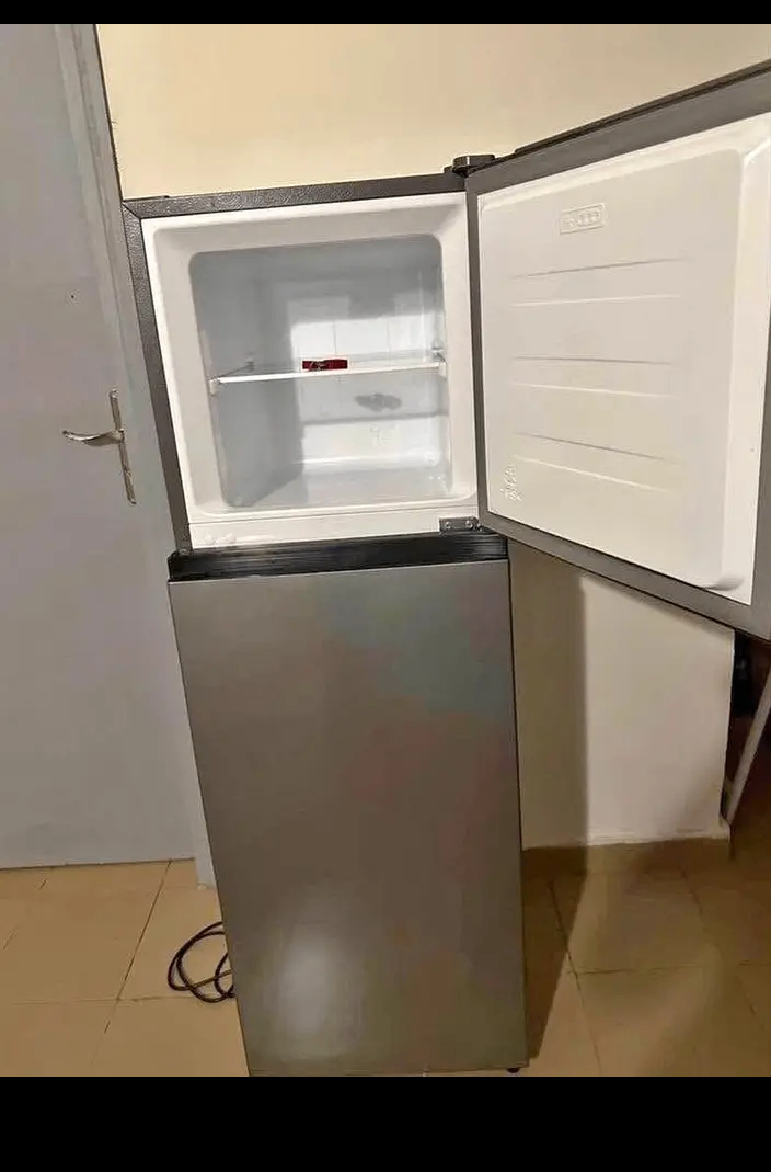 Réfrigérateur congélateur compact