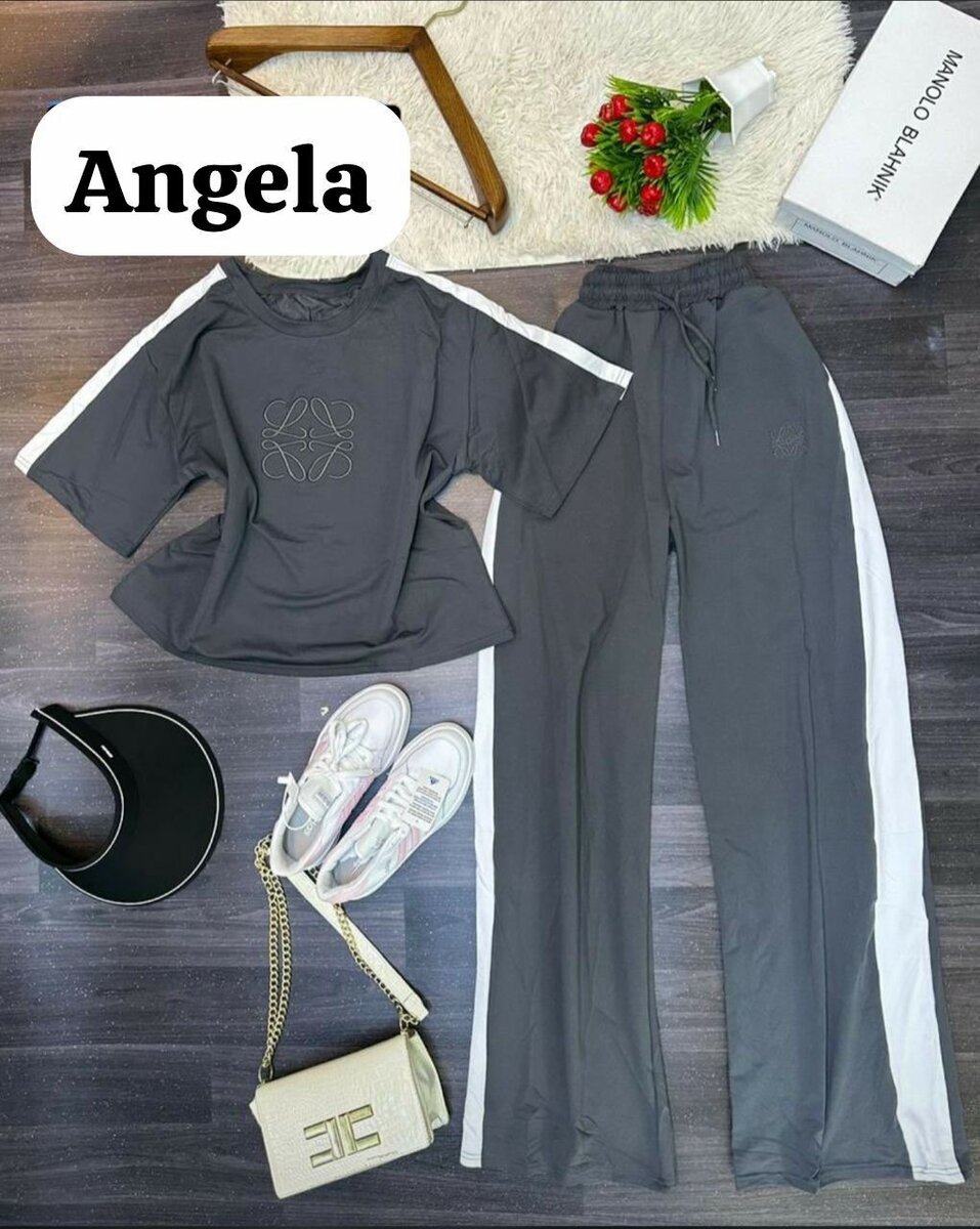 Chic ensemble disponible