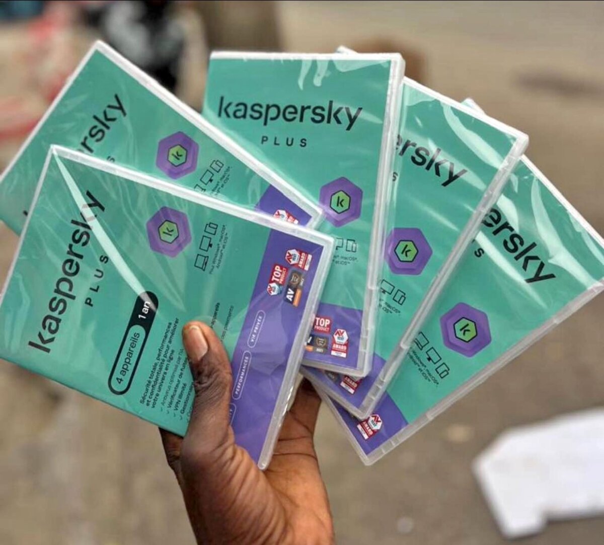 Kaspersky Plus 1 an 4 appareils