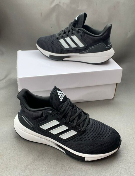 Chaussures de course noires