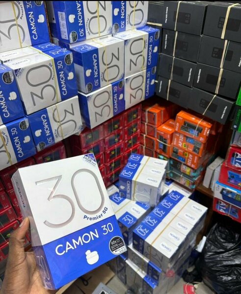 Smartphone TECNO Camon 30
