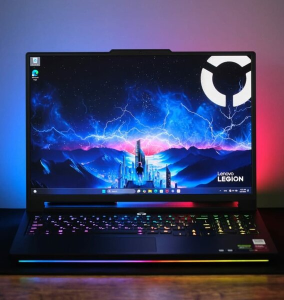 LENOVO LEGION PRO 7  16IAX10H