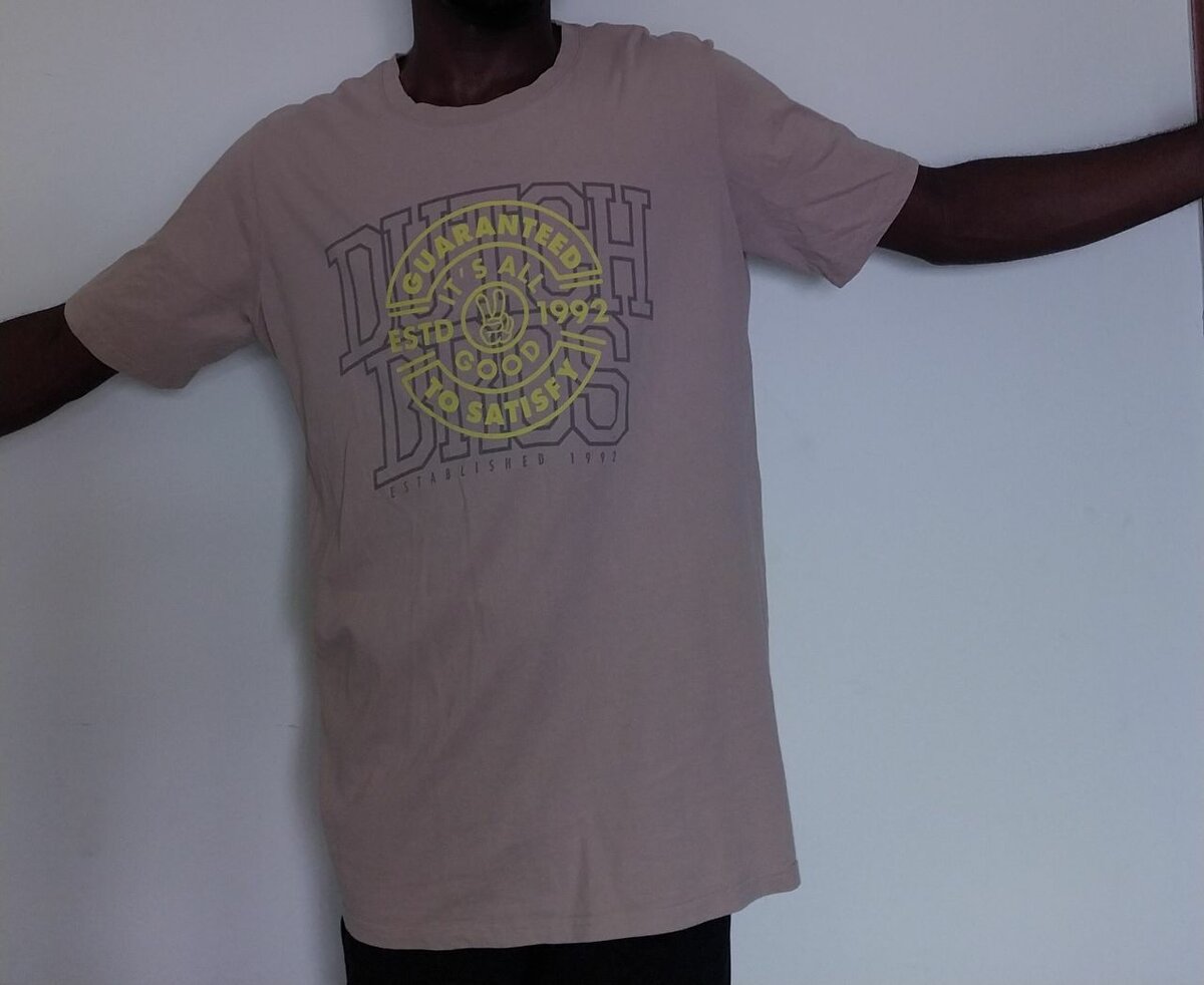 Brown t shirt