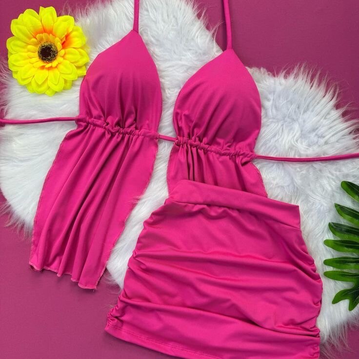 Robe d'été rose à bretelles