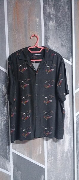 Chemise noire imprimée tendance