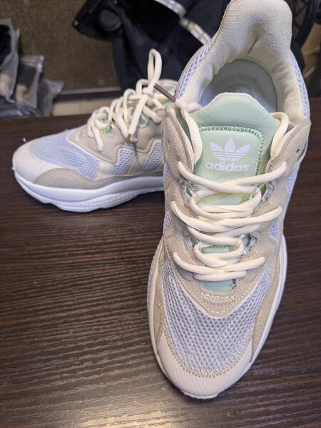 Кроссовки Adidas