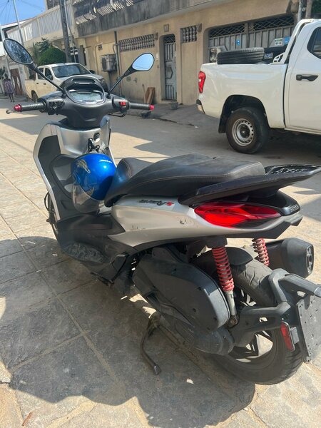 Scooter Piaggio Beverly 300