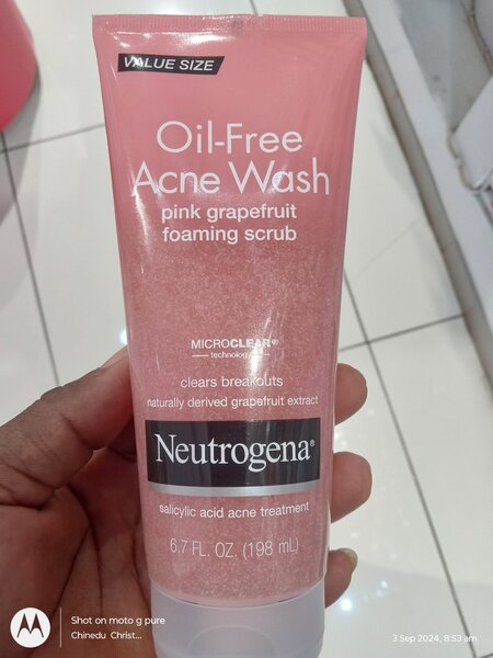 NEUTROGENA OIL- FREE ACNE WASH