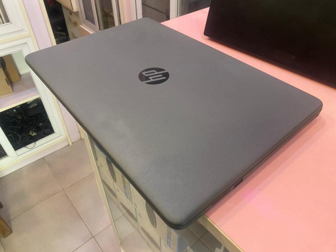 HP 250 G6 Notebook pc/intel(R)celeron/4GB Ram/128SSD/15.6