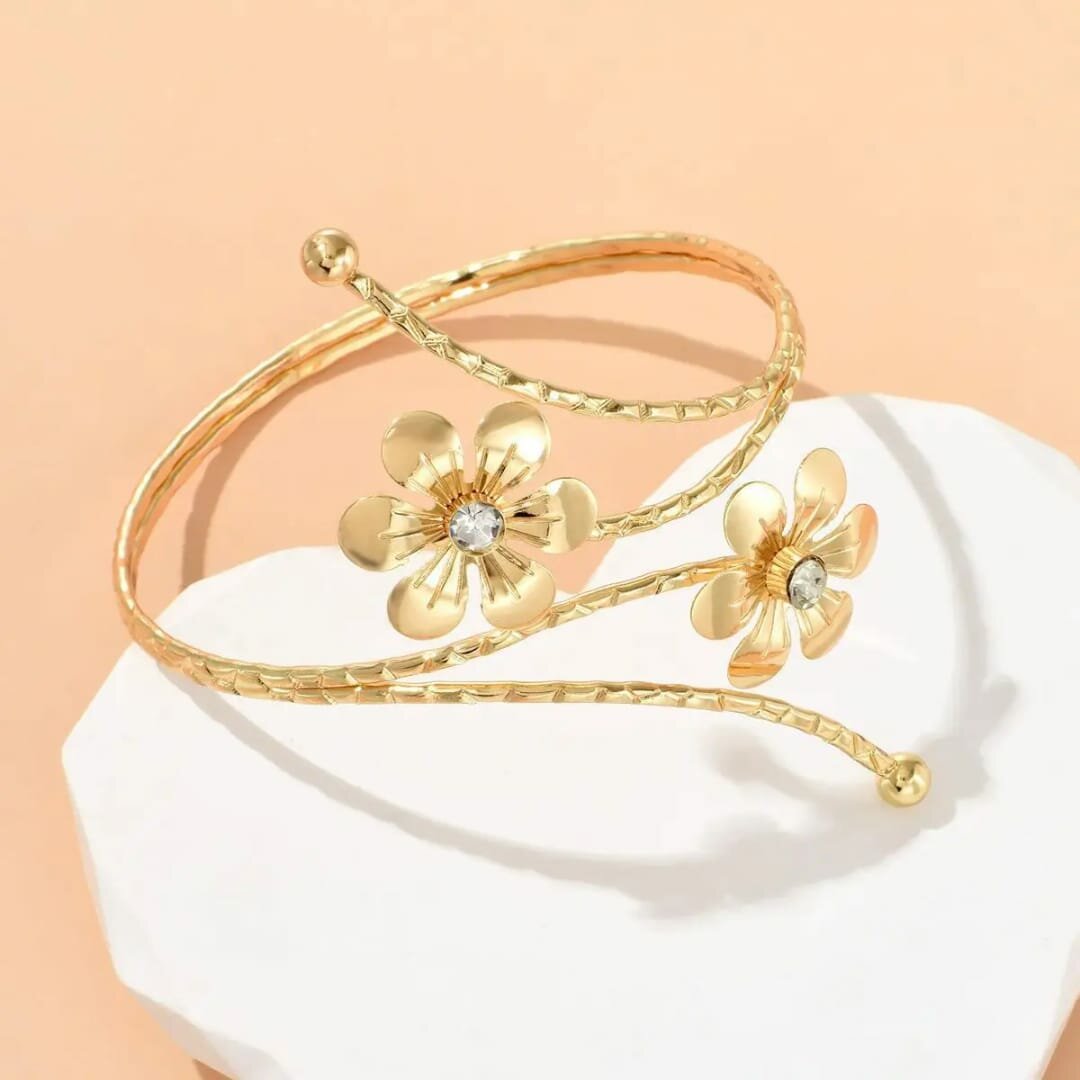 Bracelet de bras doré élégant