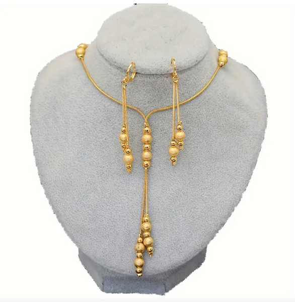 Collier pendentif doré élégant