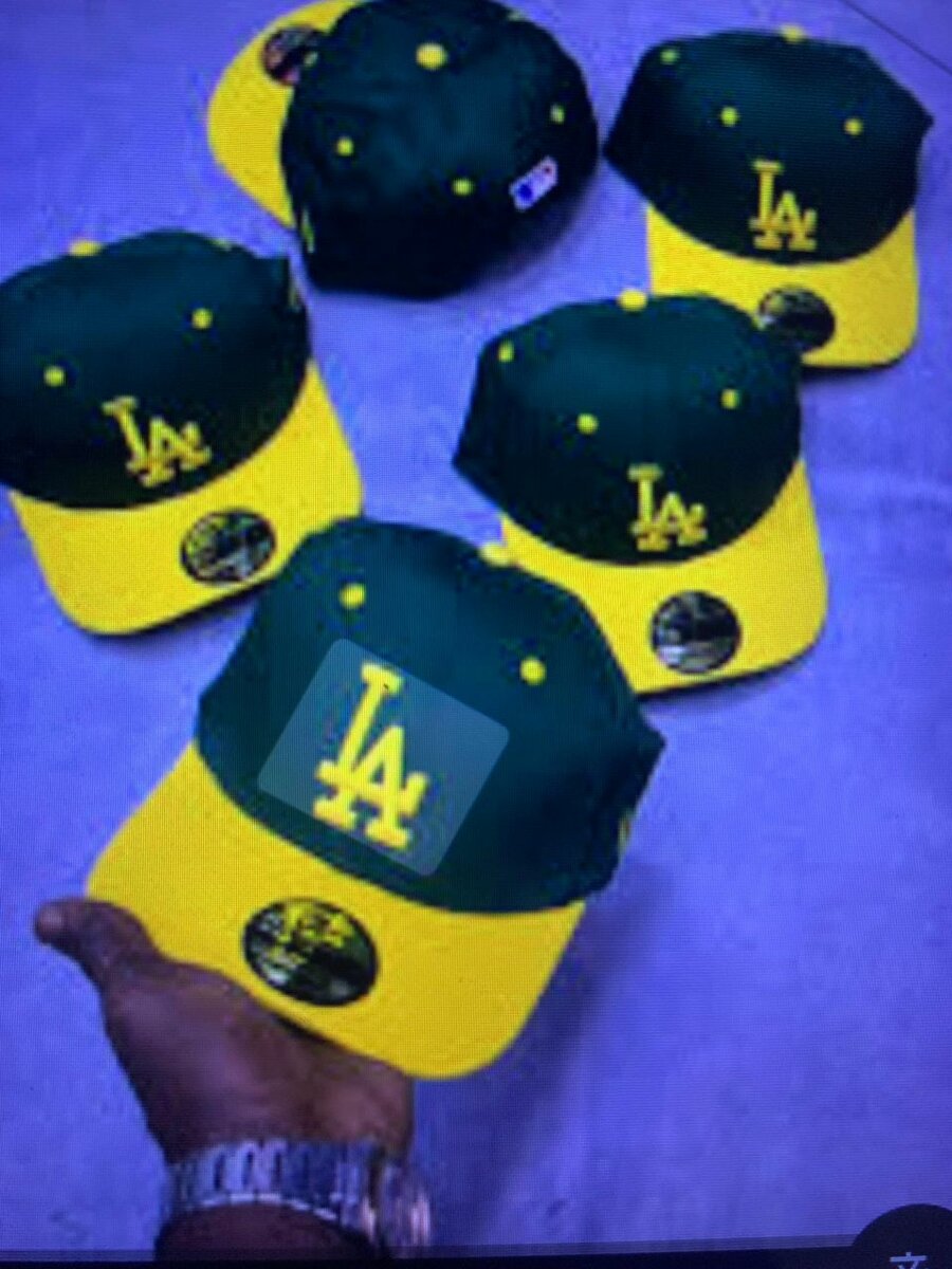 Casquette sportive LA verte