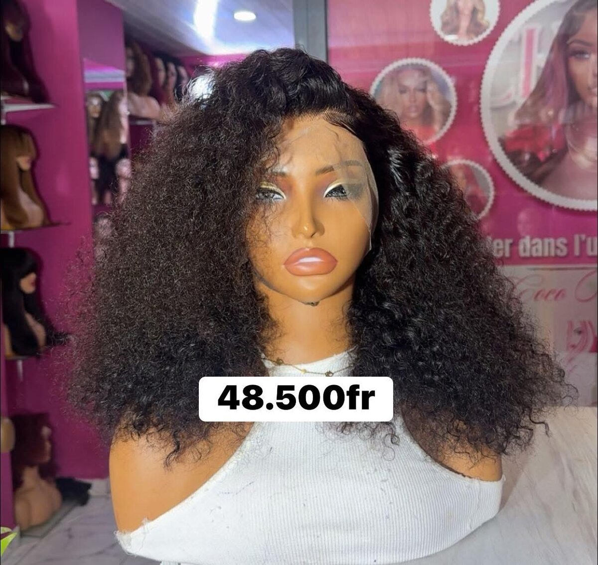 Perruque bouclée naturelle