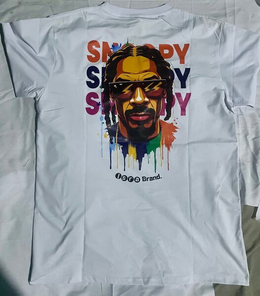 T-shirt graphique Isra Brand