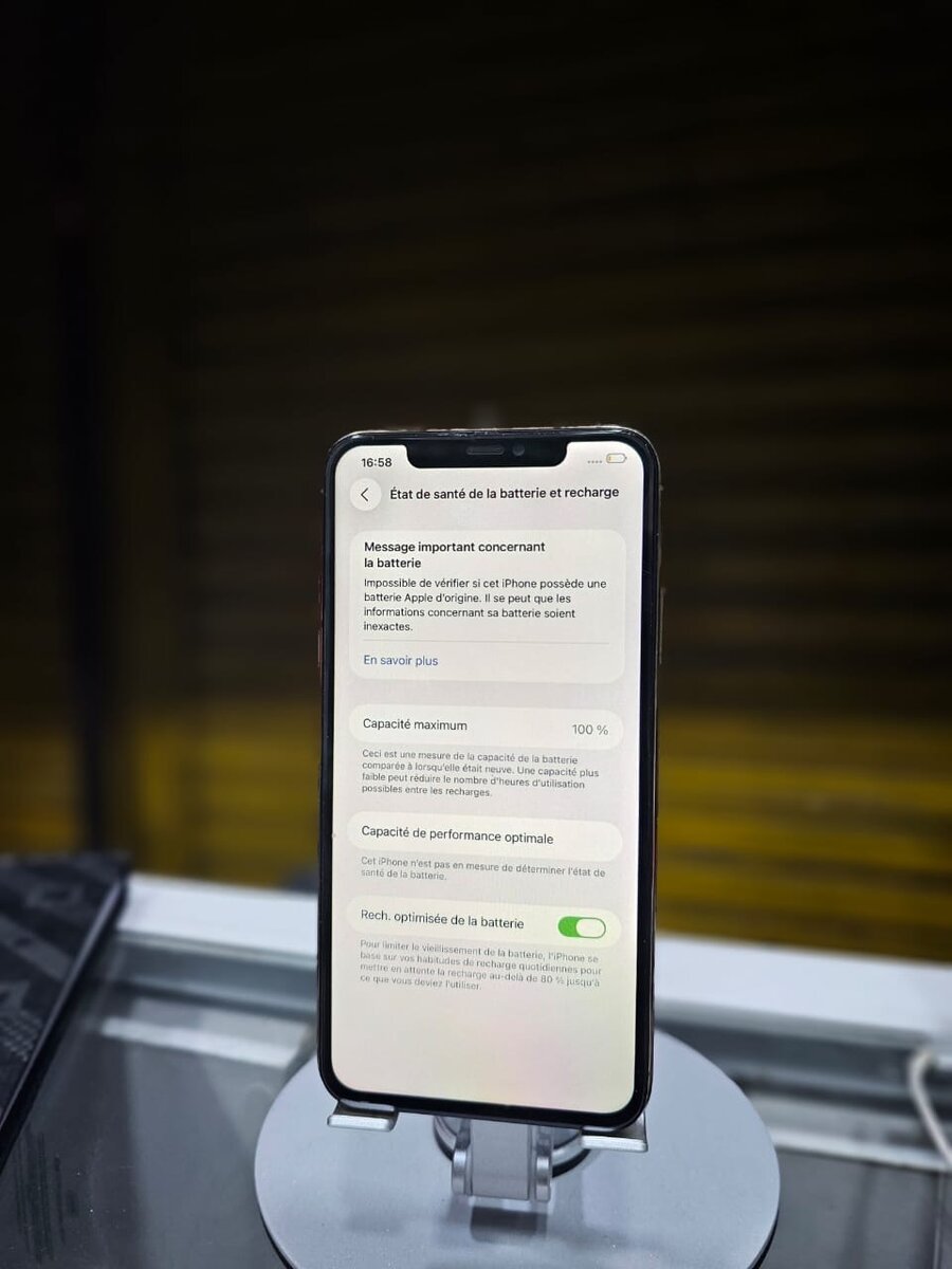 Iphone 11 pro max 64 giga doré