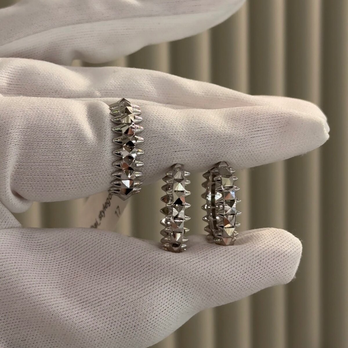 Белое золото Cartier.