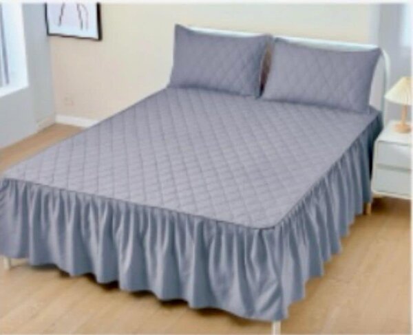 Bedroom set: waterproof quilted bedspread + pillowcases 2pcs