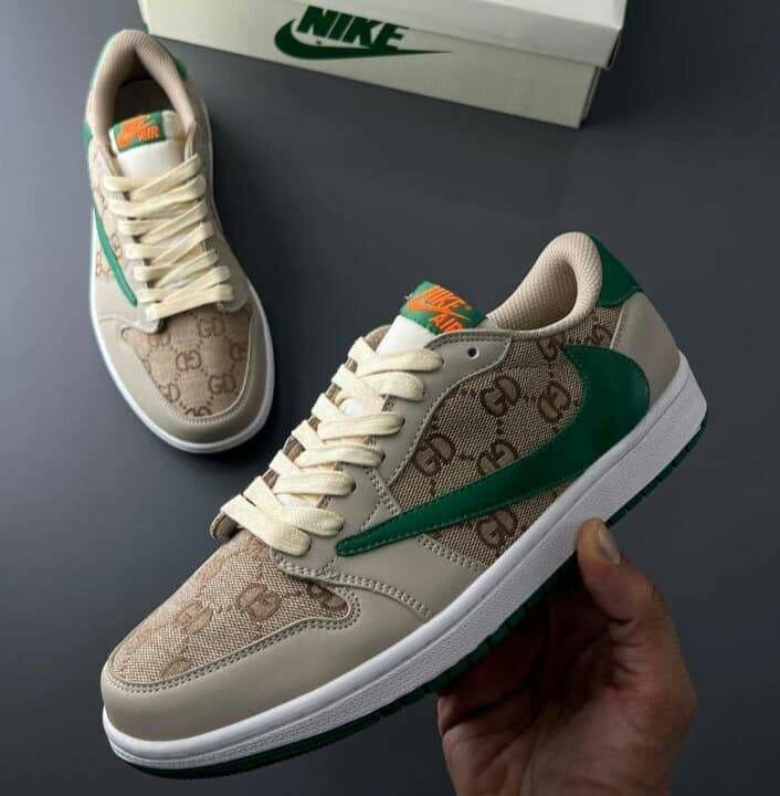 Air jordan one gucci