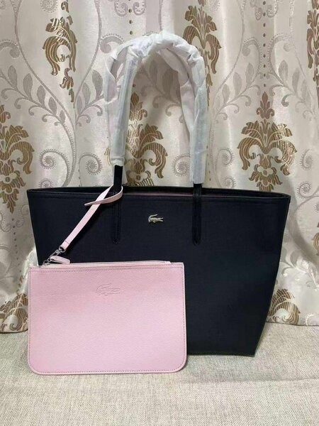 Sac Lacoste  et Pochette