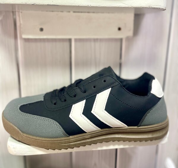 Chaussures de sport modernes